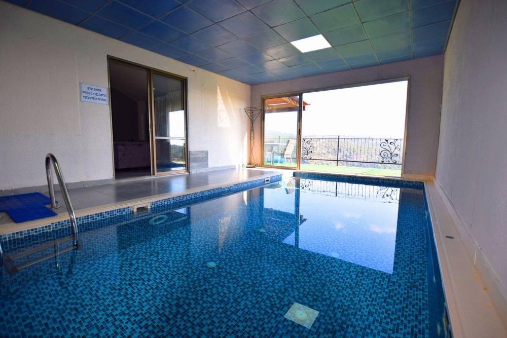 בריכה האוסף היוקרתי וילה